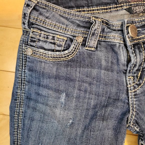 Silver Jeans Capri - Picture 6 of 9